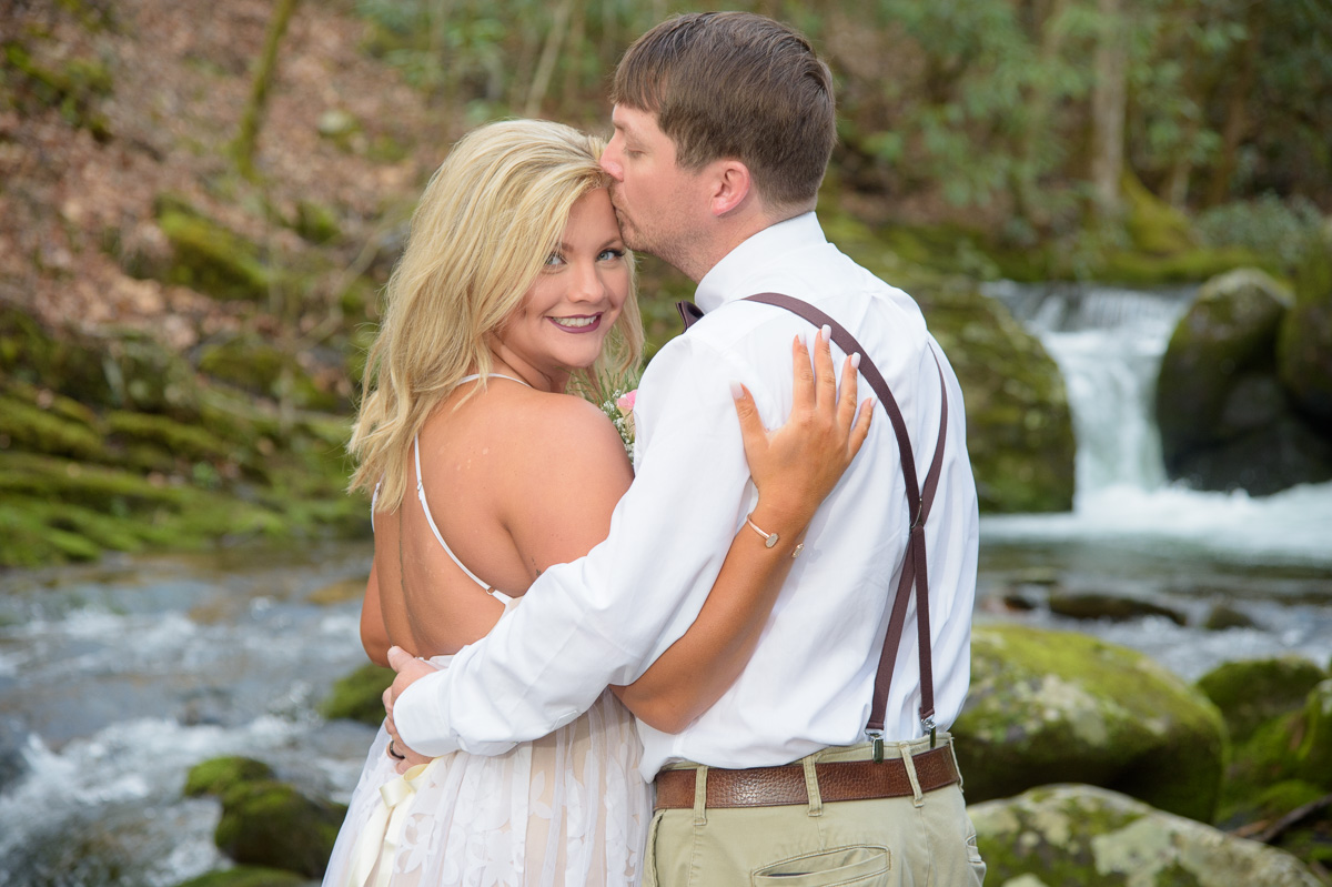 Secluded Gatlinburg Creekside small outdoor Wedding