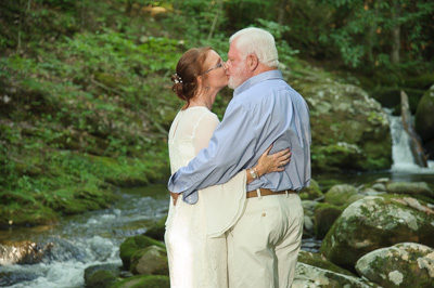 elope to gatlinburg