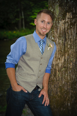 Gatlinburg waterfall weddings