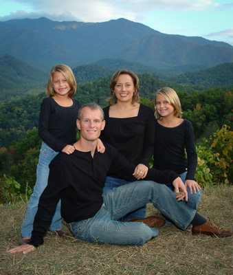 Outdoor family portrait in Gatlinburg