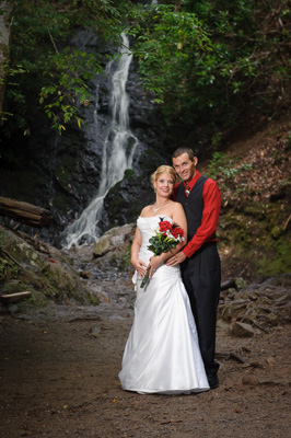 Smoky Mountian waterfall wedding